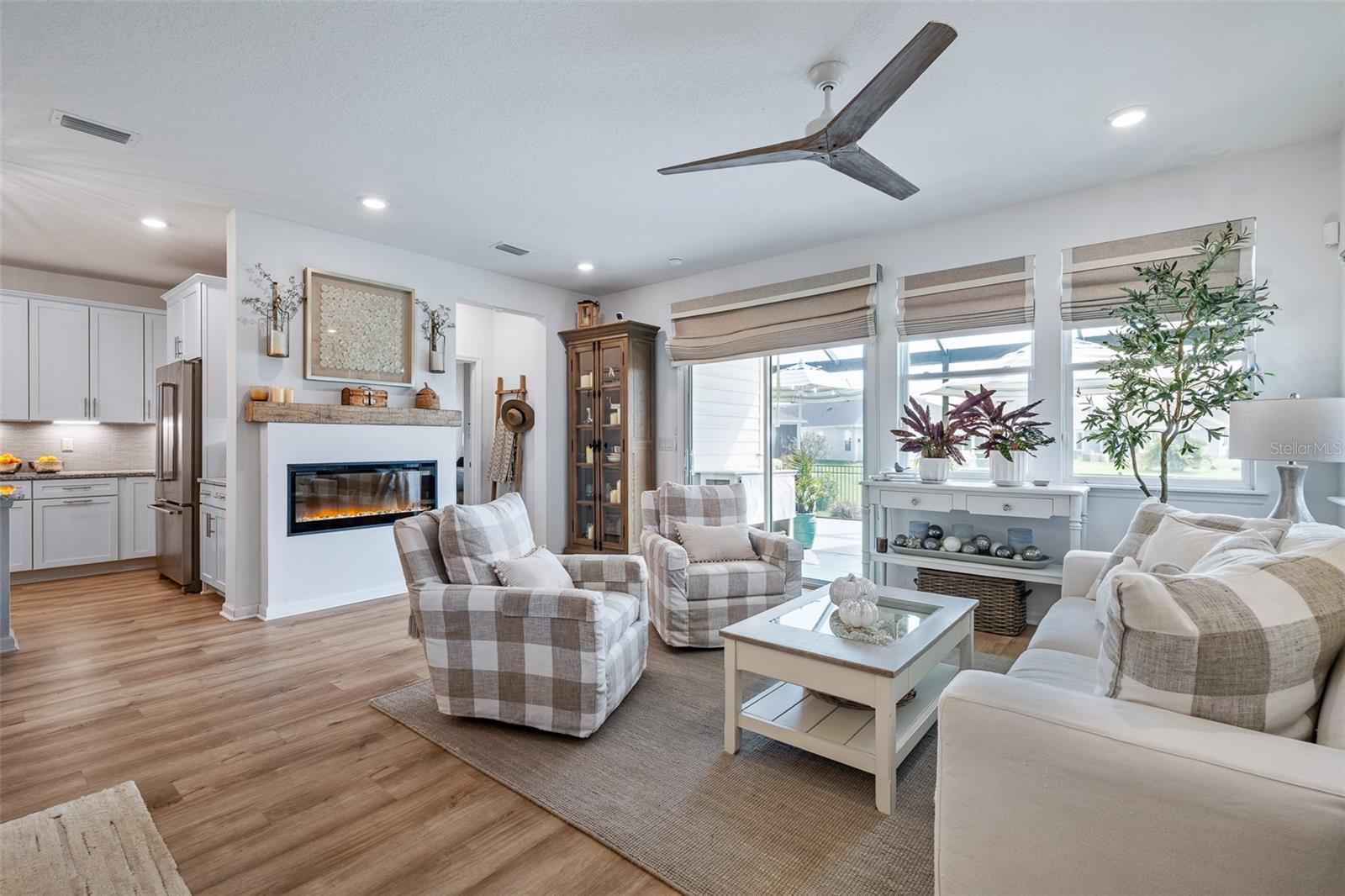 Image 26 of 58 For 100 Las Casitas Boulevard