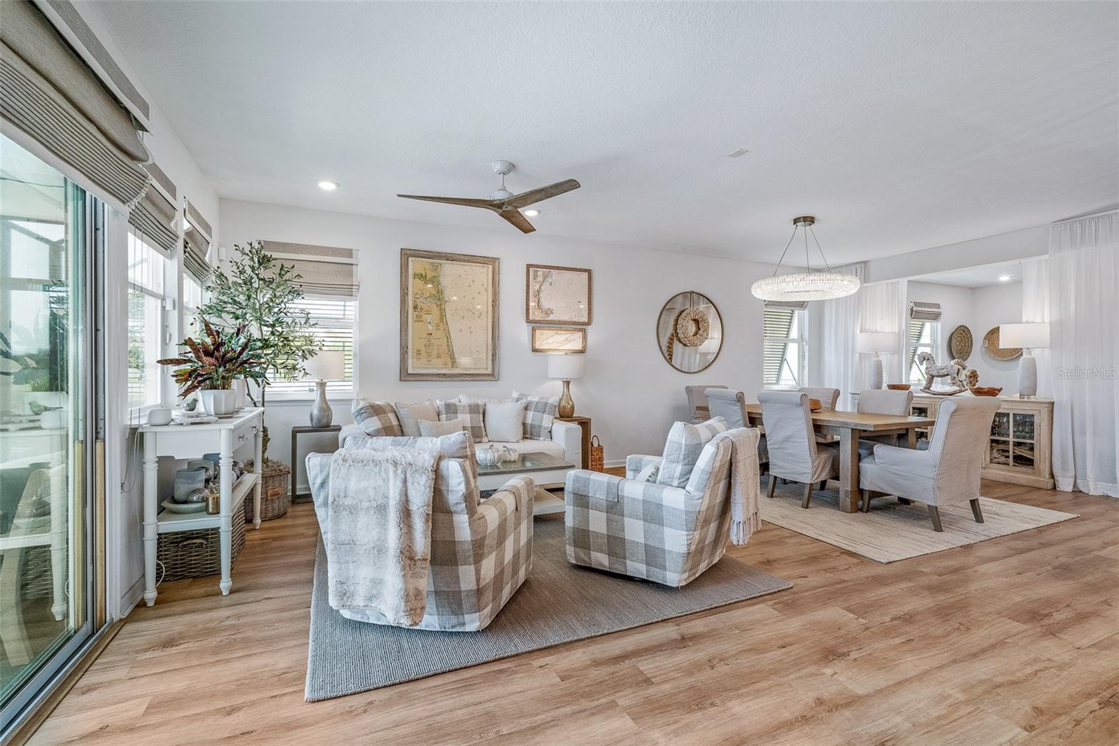 Image 27 of 58 For 100 Las Casitas Boulevard