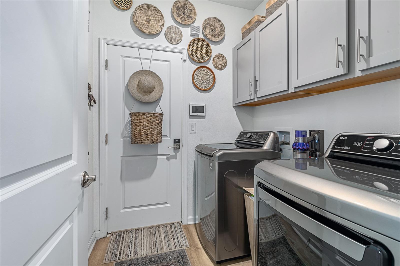 Image 29 of 58 For 100 Las Casitas Boulevard