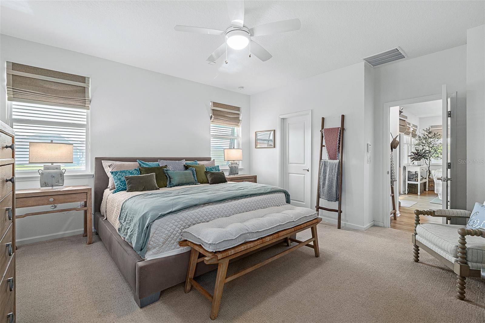 Image 33 of 58 For 100 Las Casitas Boulevard