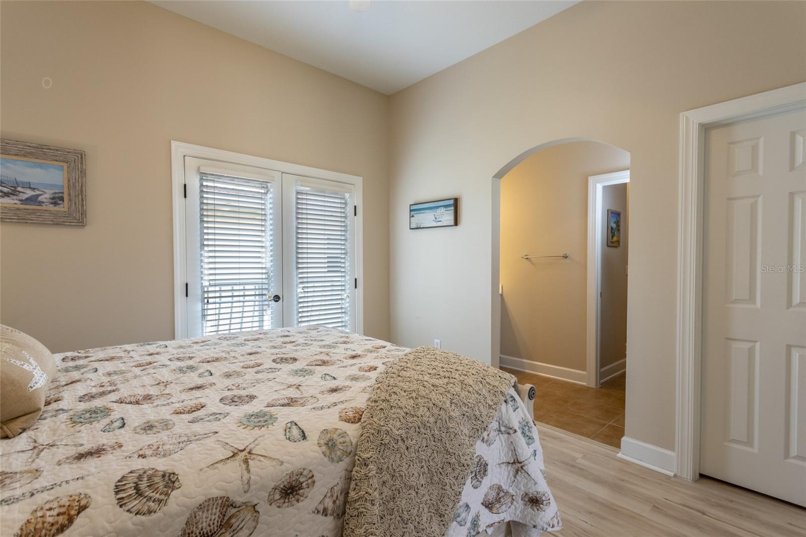 Image 19 of 43 For 200 Bella Harbor Court 113