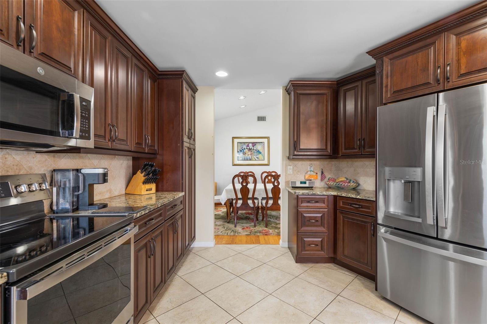 Image 19 of 74 For 19 San Rafael Court