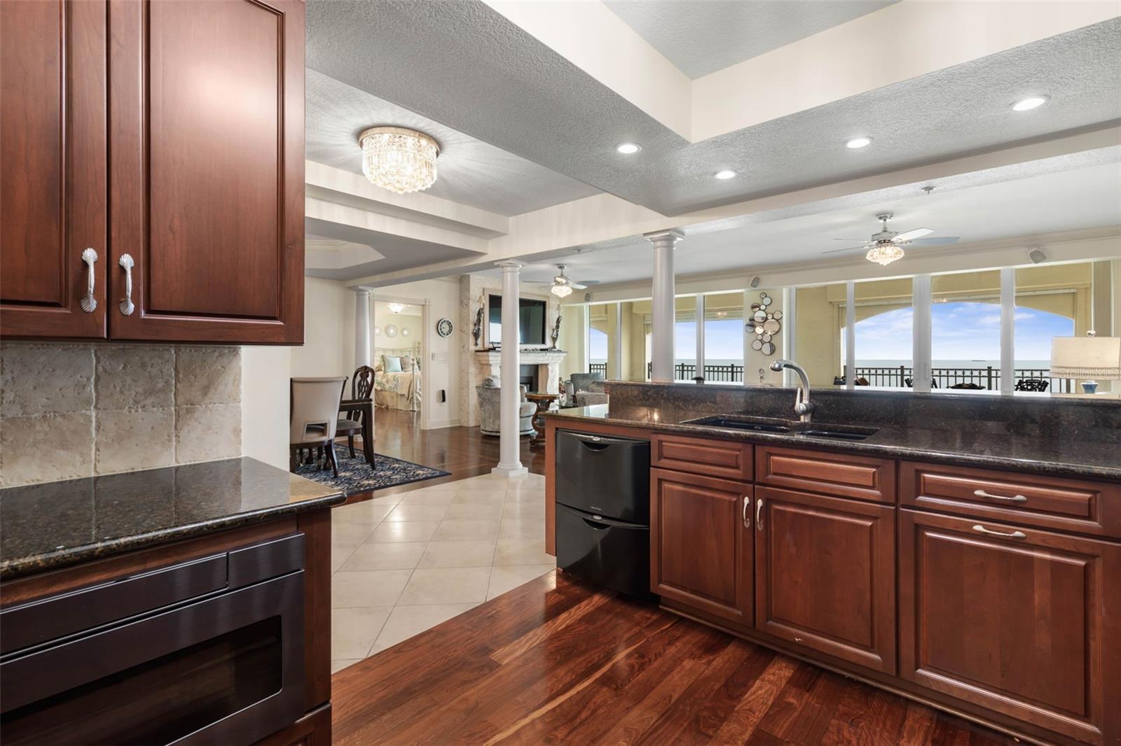 Image 13 of 83 For 200 Ocean Crest Drive 912