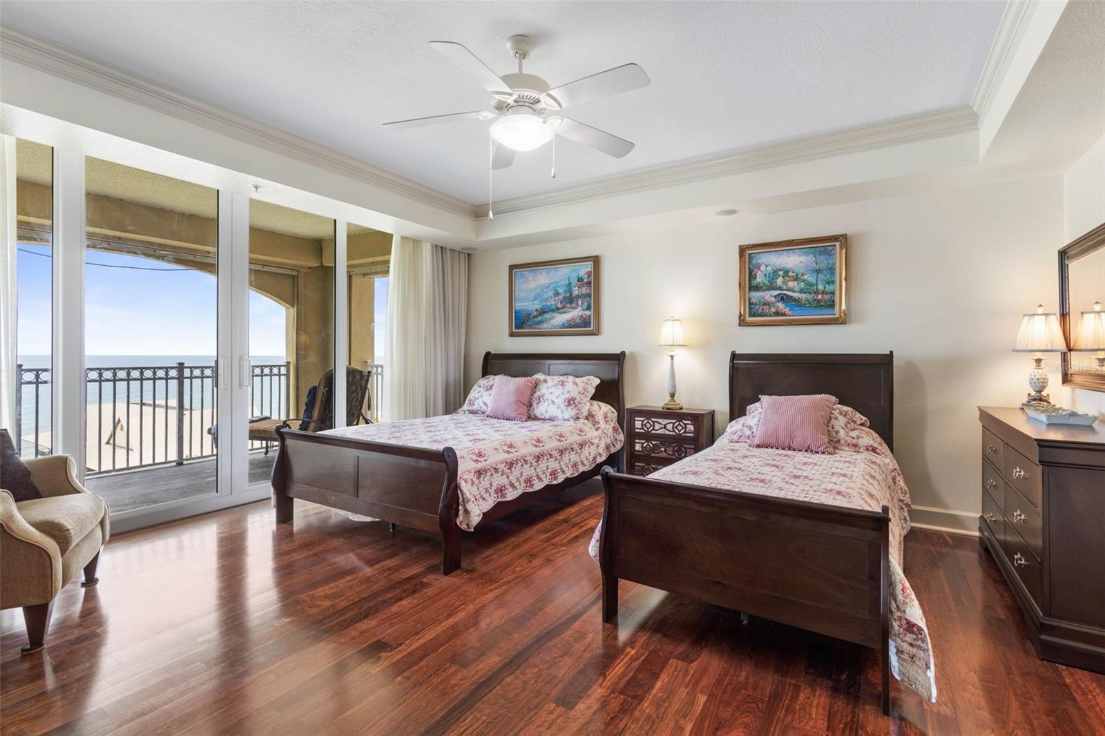 Image 22 of 83 For 200 Ocean Crest Drive 912