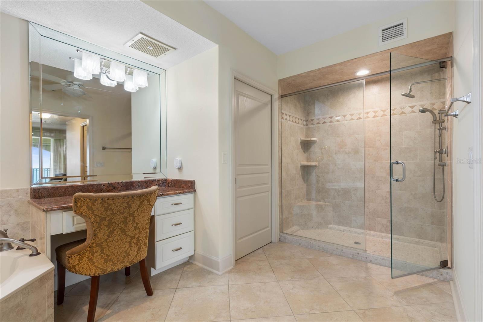 Image 25 of 83 For 200 Ocean Crest Drive 912