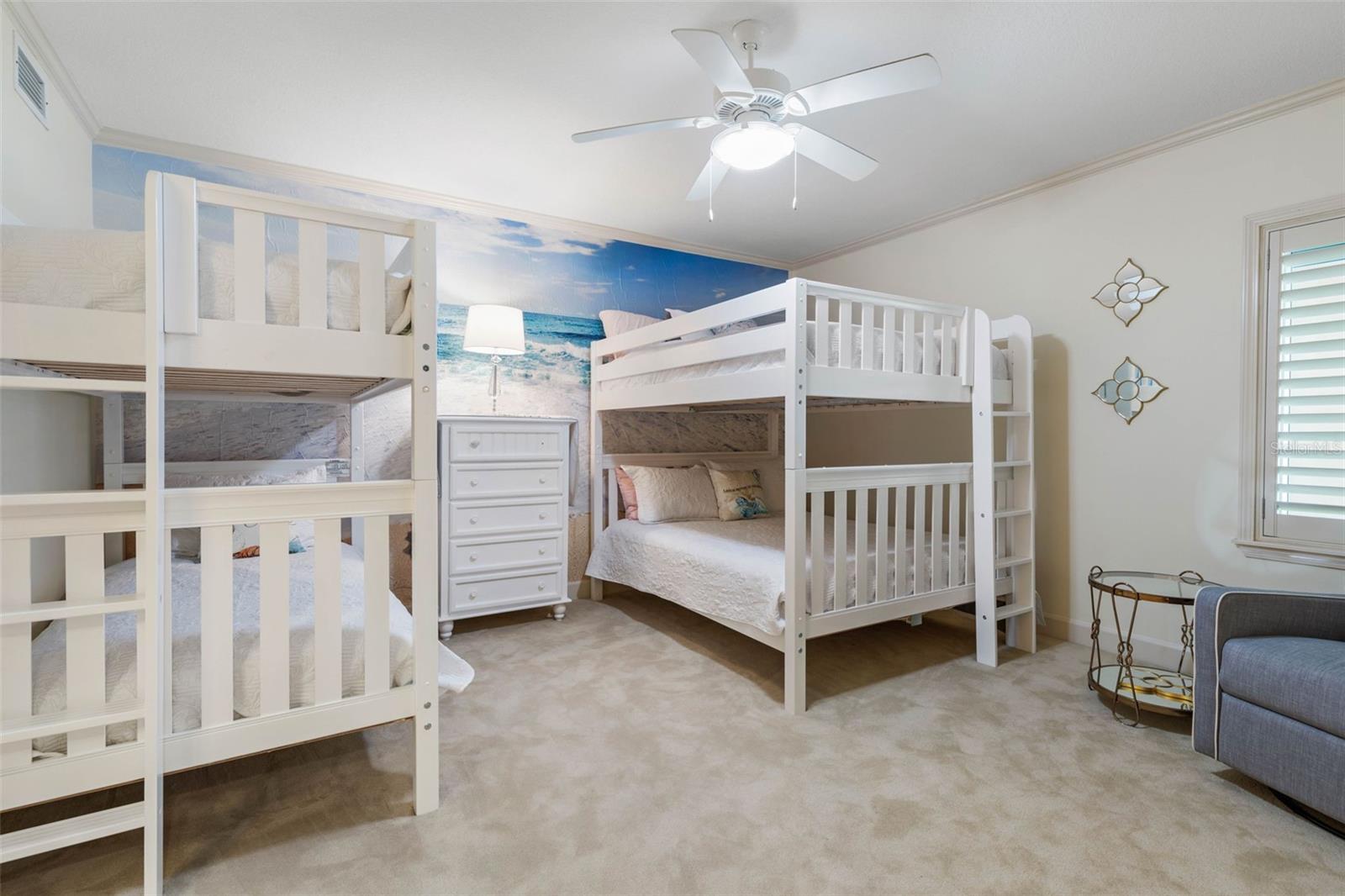 Image 27 of 83 For 200 Ocean Crest Drive 912