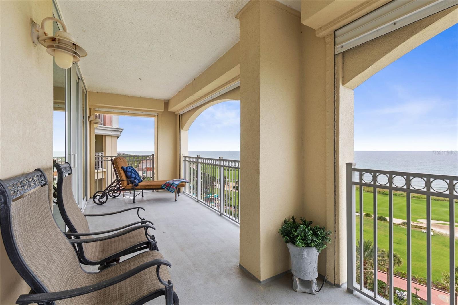 Image 40 of 83 For 200 Ocean Crest Drive 912