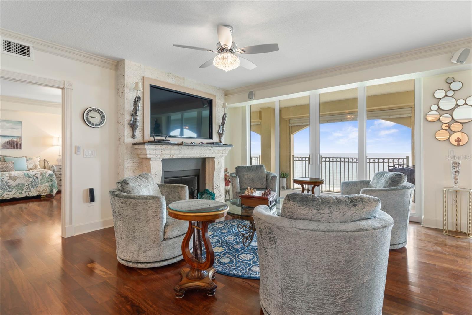 Image 7 of 83 For 200 Ocean Crest Drive 912