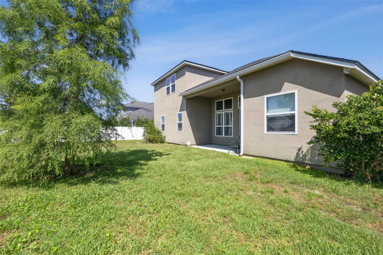 Image 41 of 100 For 356 Waterfront Drive