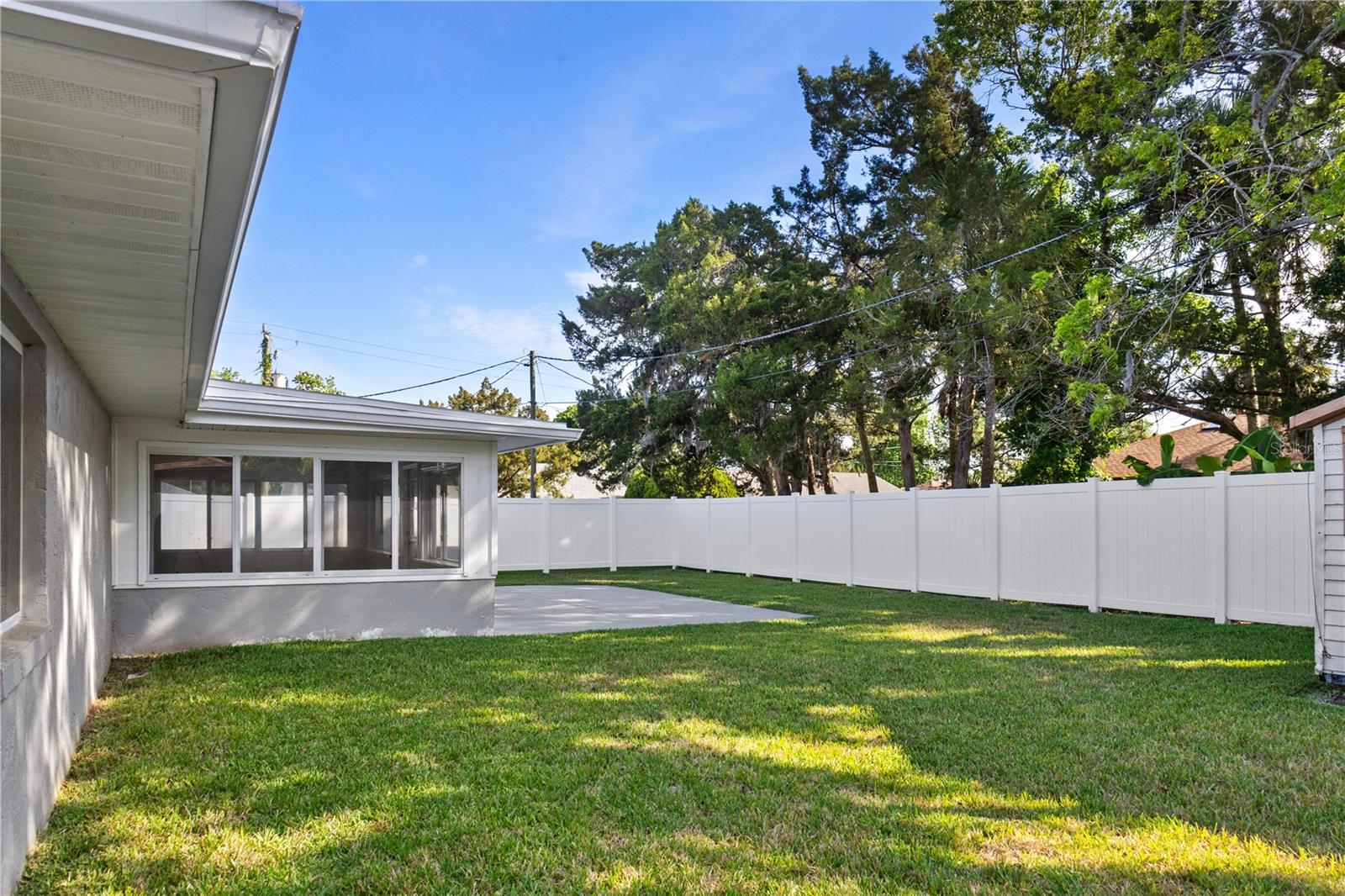 Image 32 of 38 For 807 Scrub Oak Street