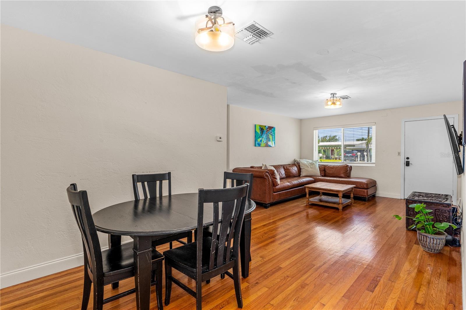 Image 10 of 41 For 129 Dundee Road