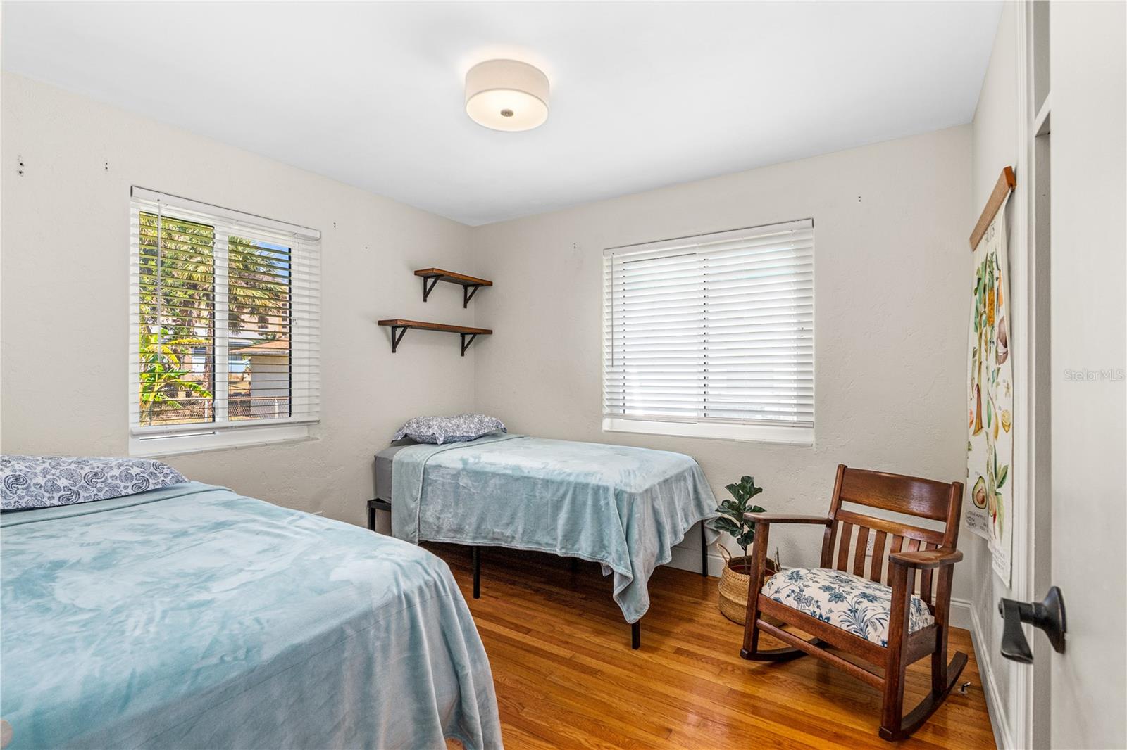 Image 19 of 41 For 129 Dundee Road