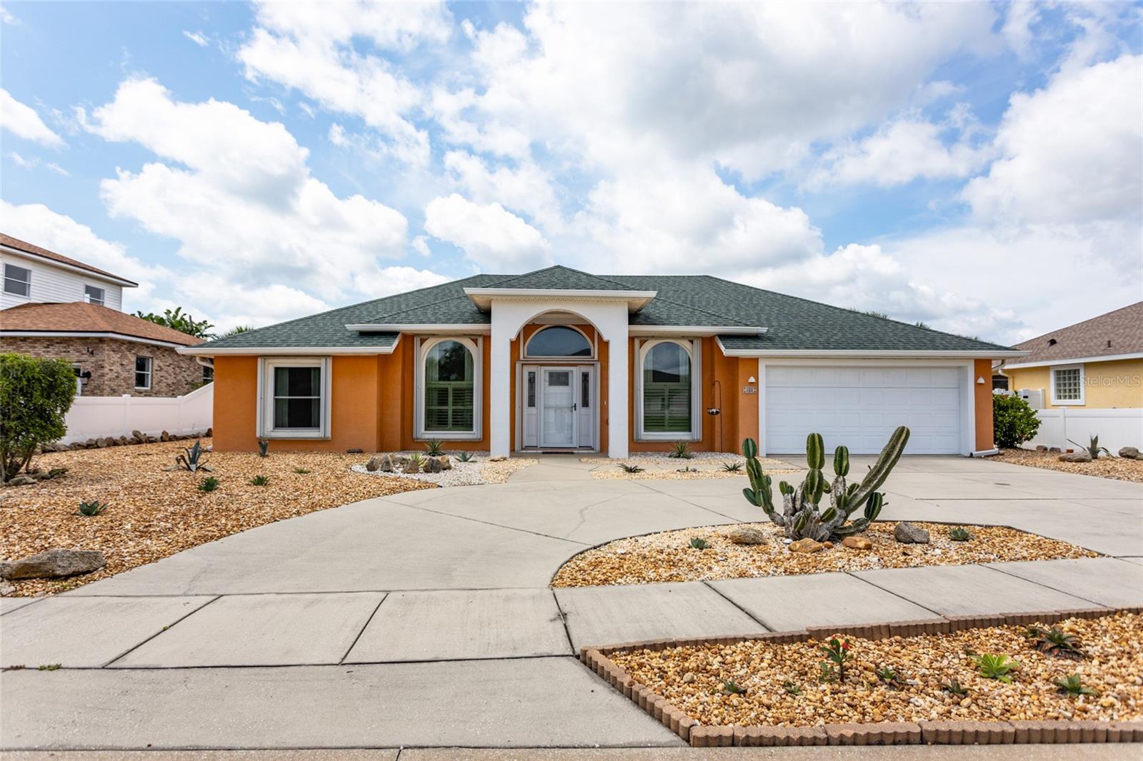 Image 2 of 50 For 142 Heron Dunes Drive