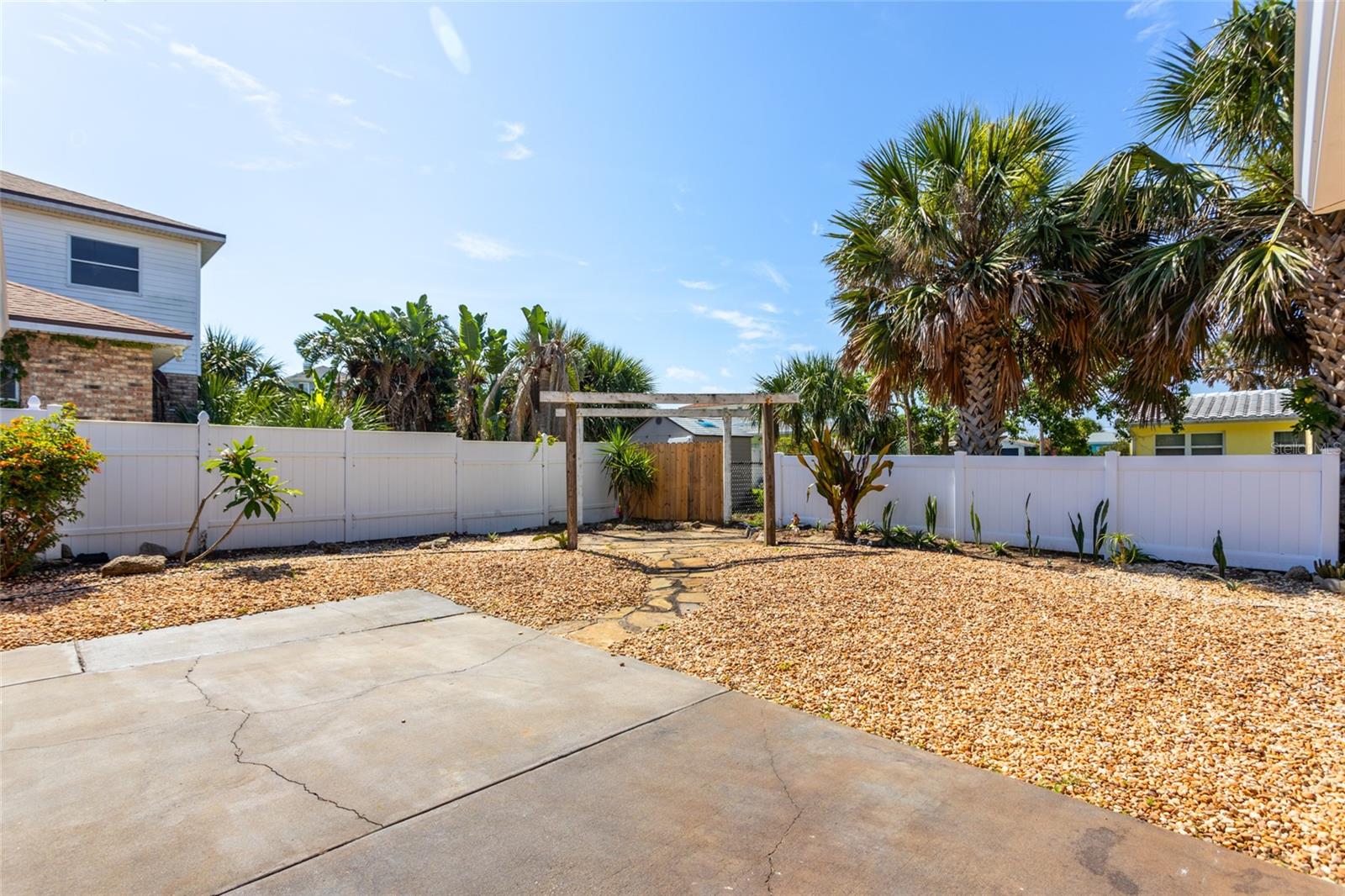 Image 20 of 50 For 142 Heron Dunes Drive