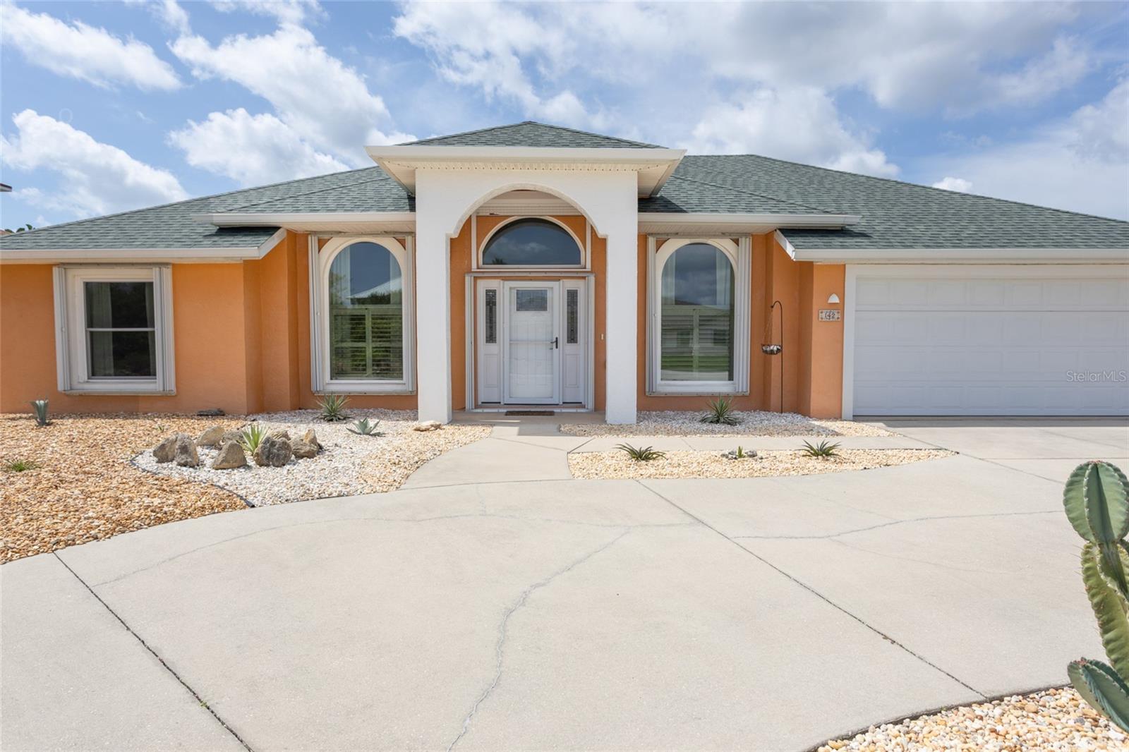 Image 3 of 50 For 142 Heron Dunes Drive