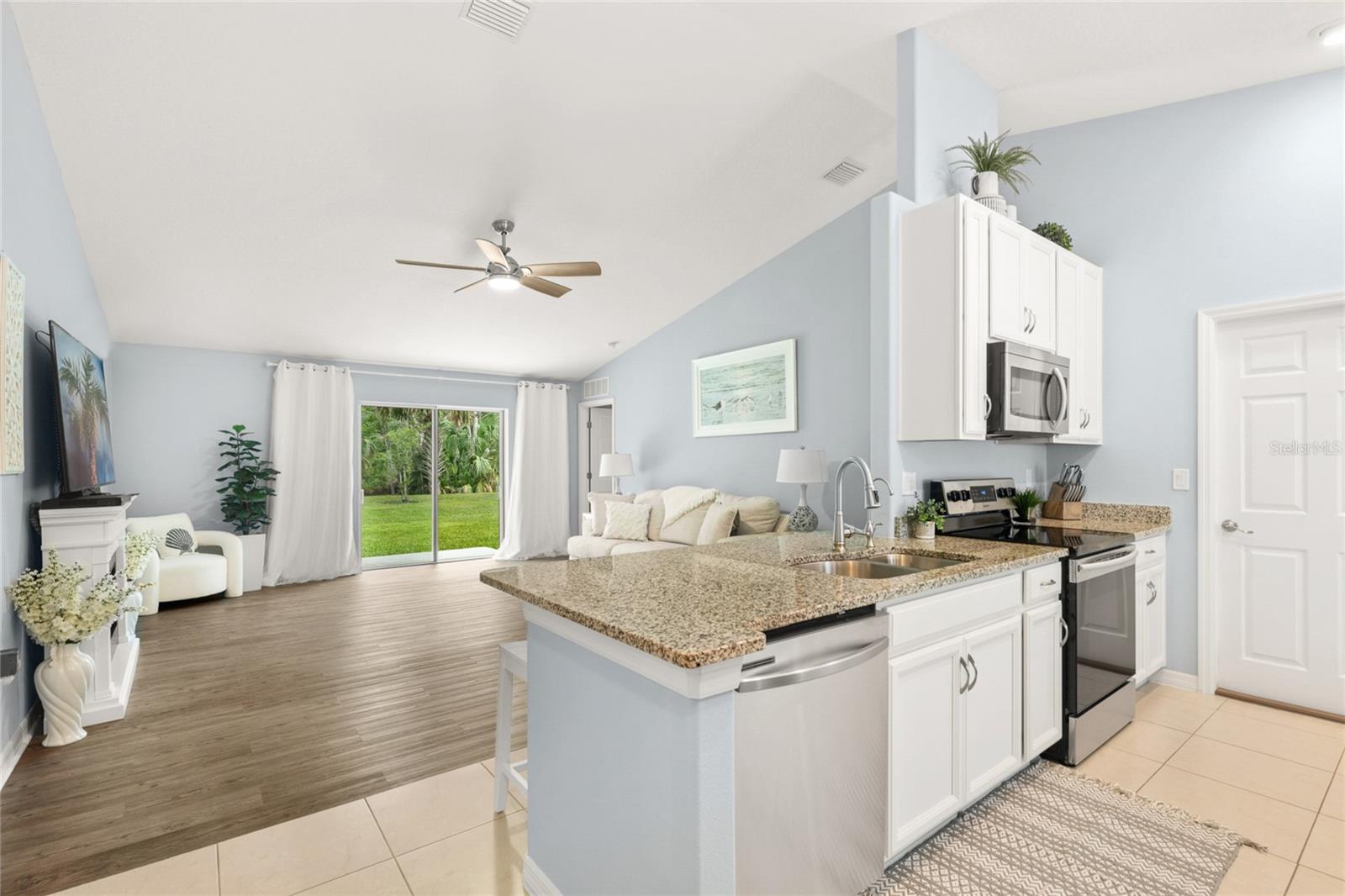 Image 2 of 40 For 217 Birchwood Drive