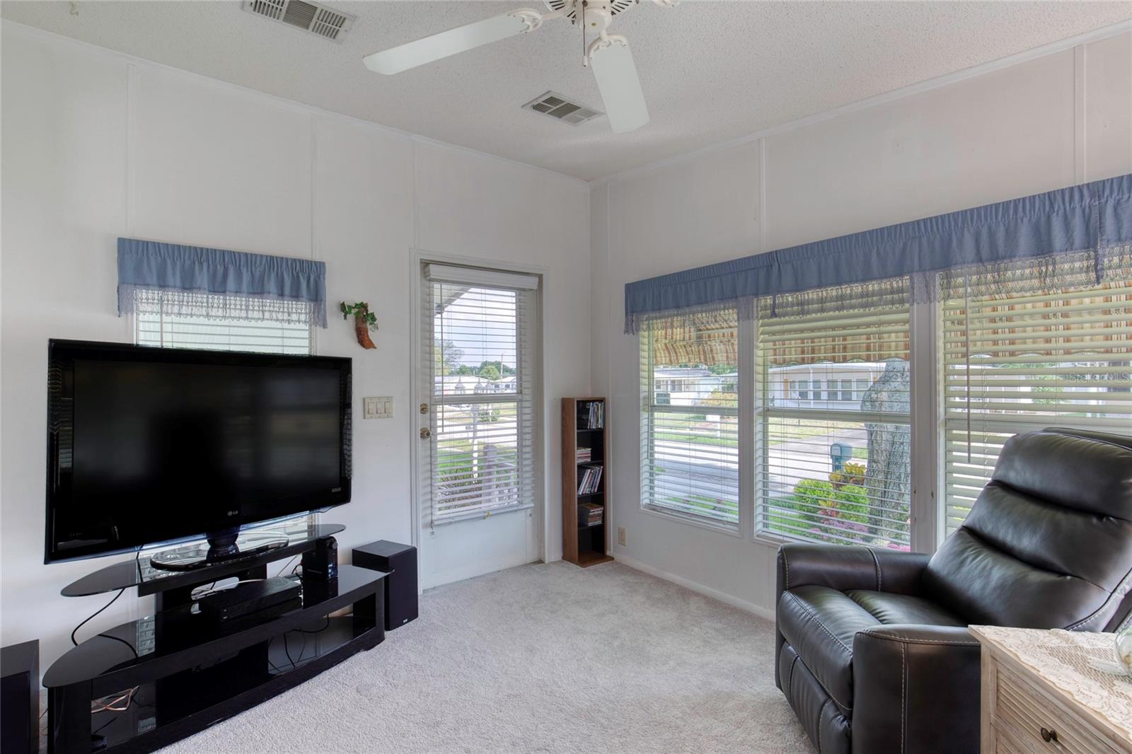 Image 12 of 70 For 754 Indian Hill Drive