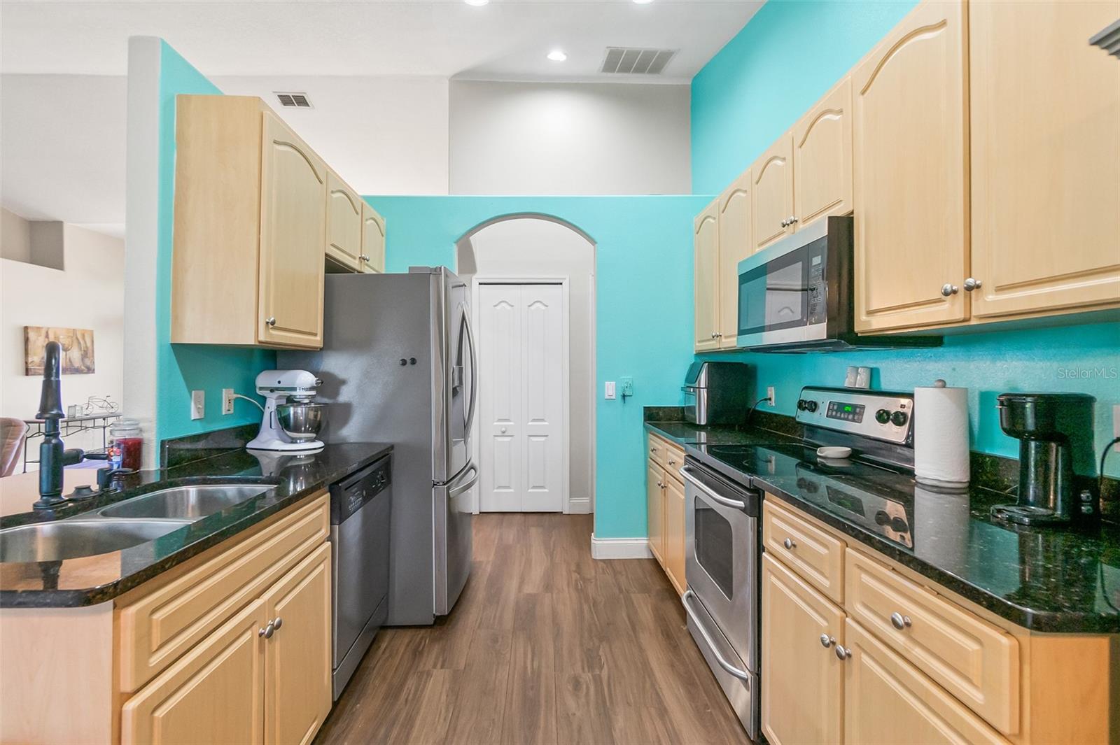 Image 12 of 29 For 8 Buttermill Drive