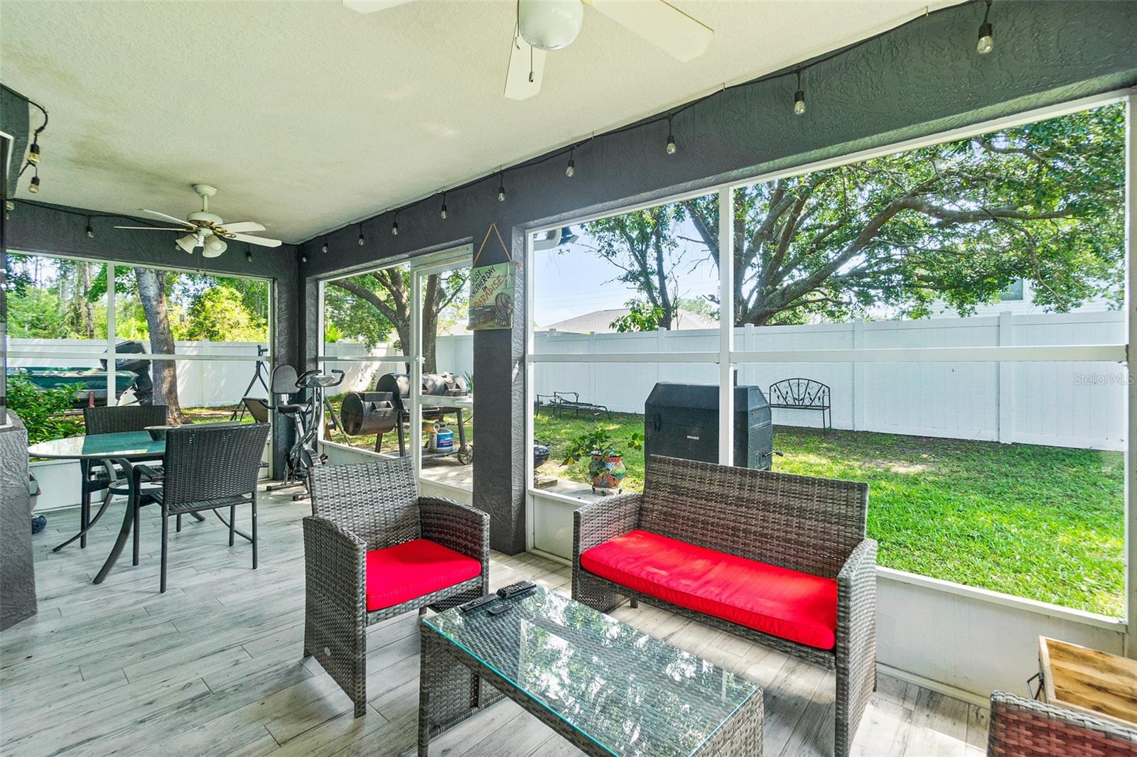 Image 22 of 29 For 8 Buttermill Drive