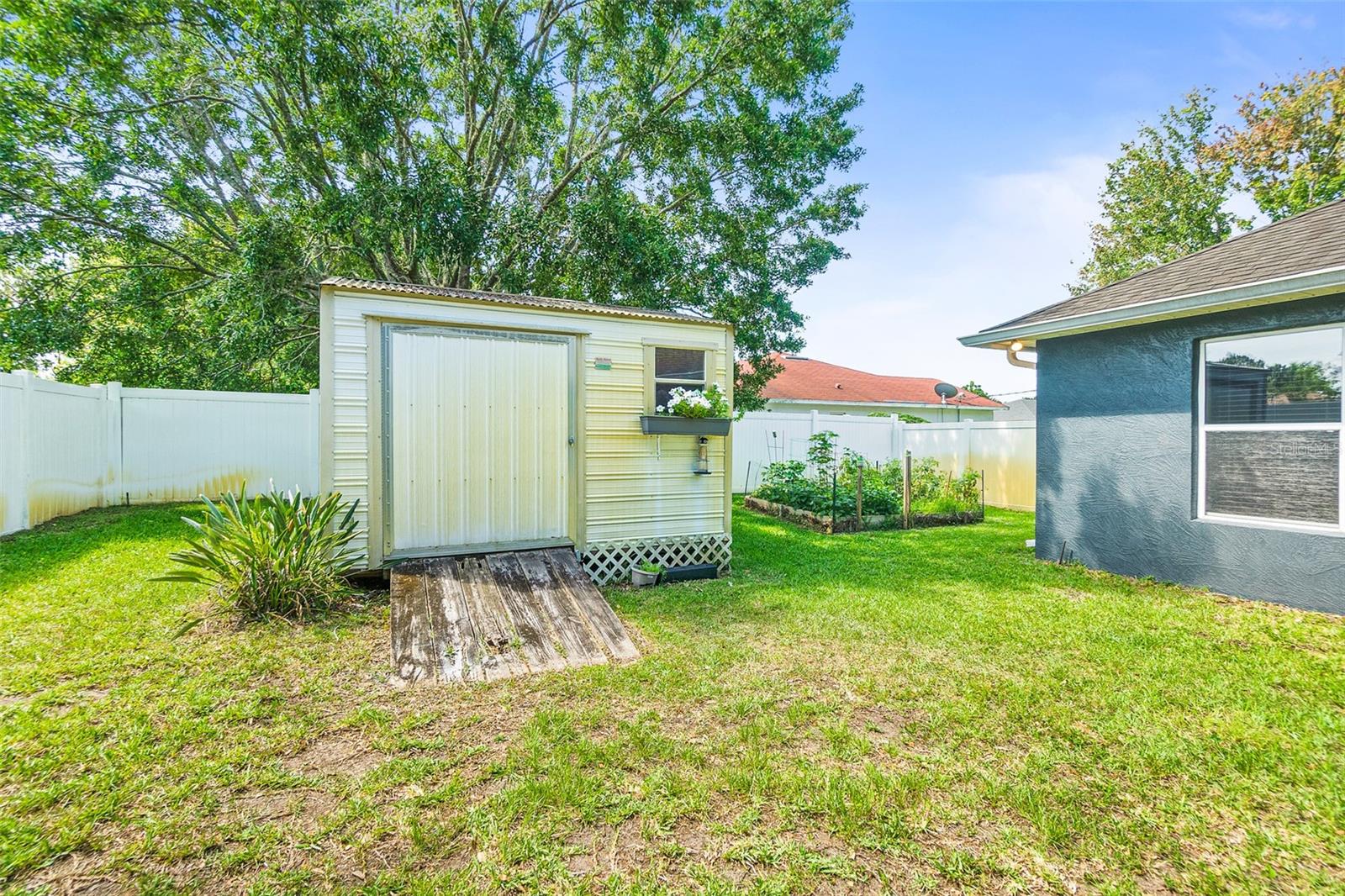 Image 27 of 29 For 8 Buttermill Drive