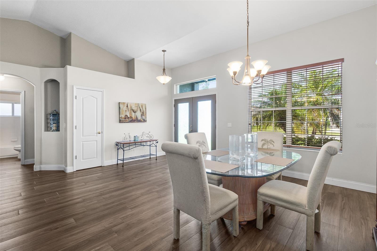 Image 5 of 29 For 8 Buttermill Drive