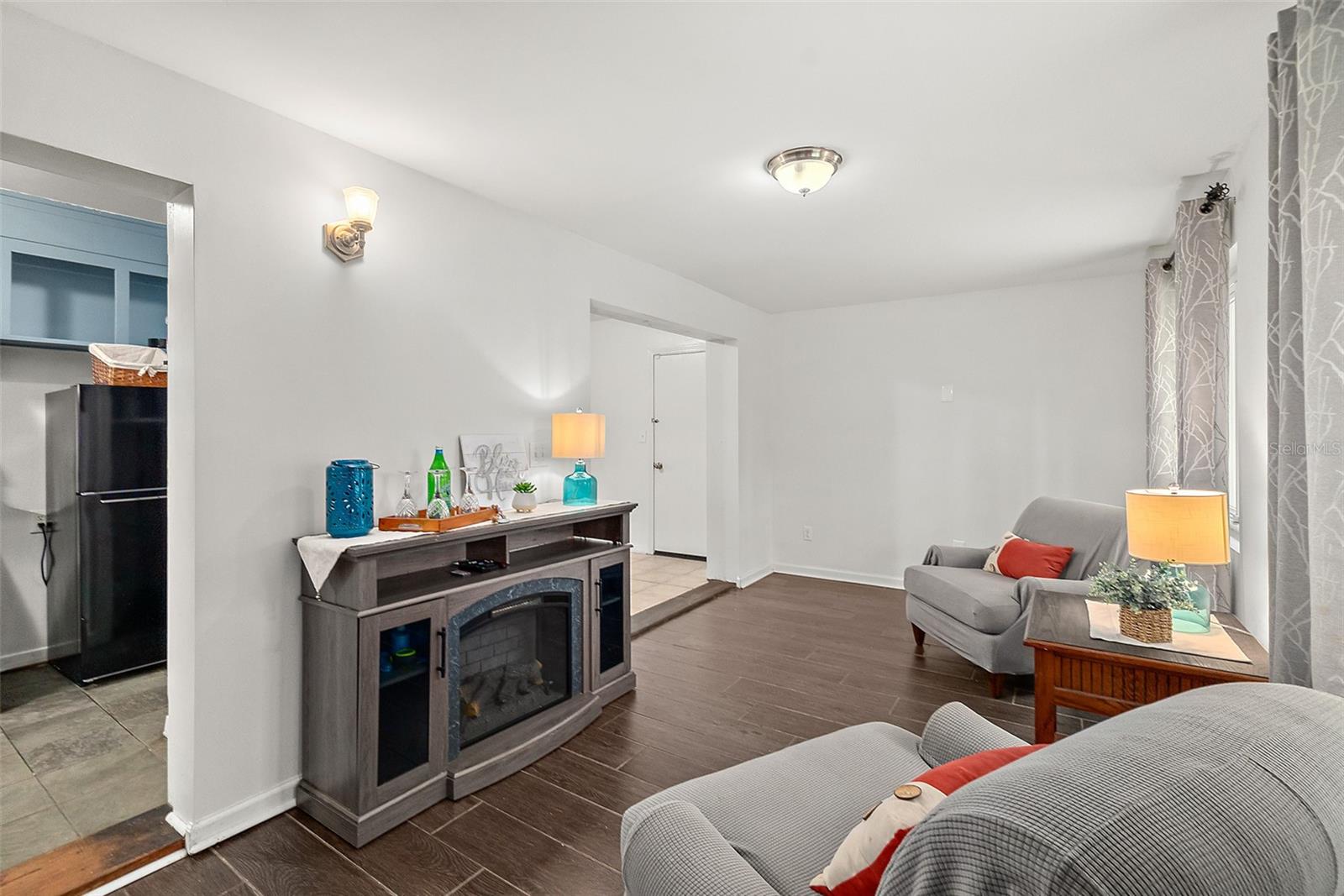 Image 16 of 35 For 4755 Cates Avenue