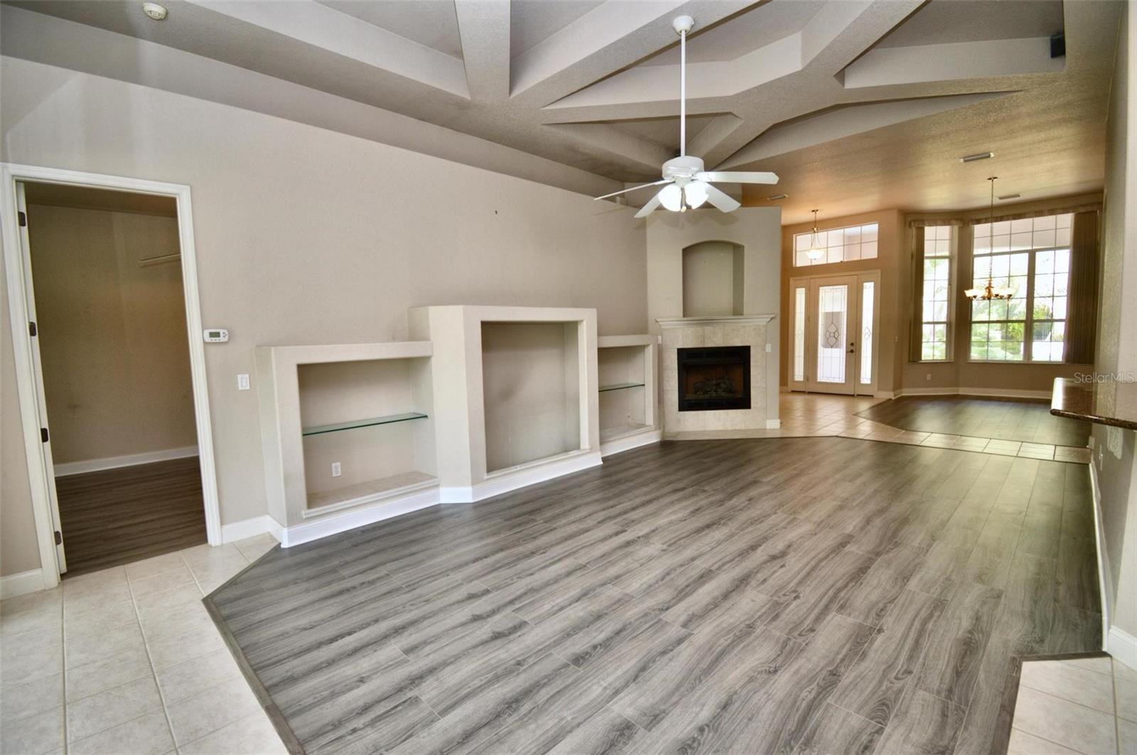 Image 11 of 43 For 34 Southlake Drive