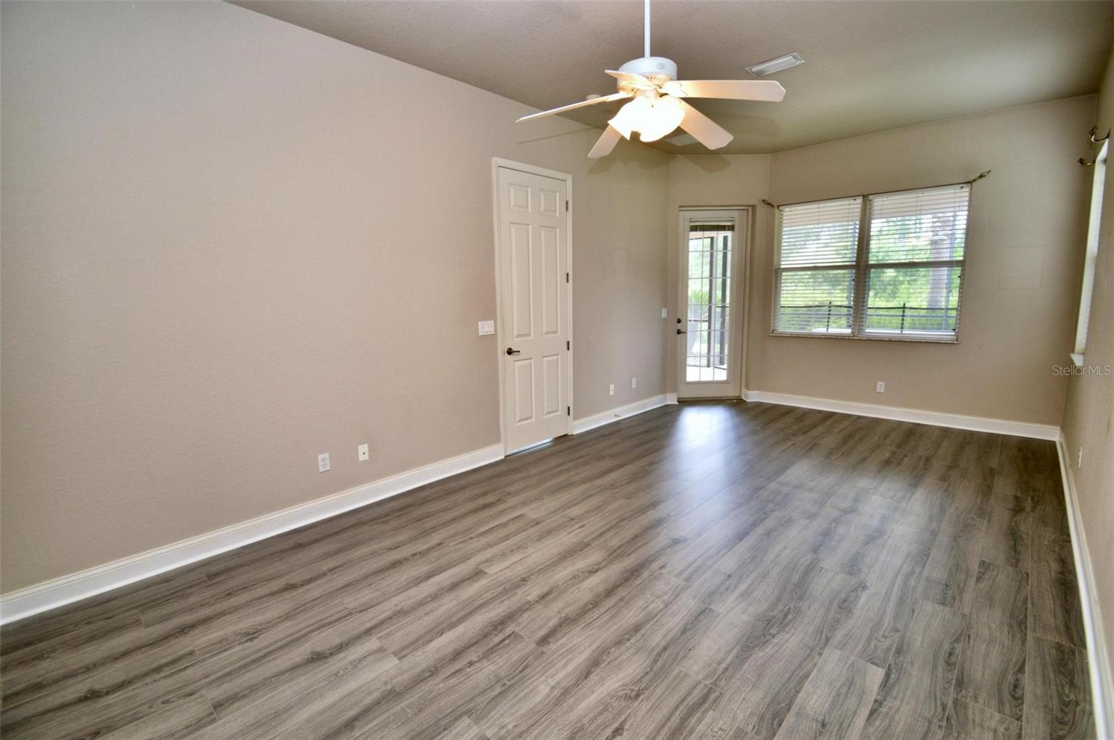 Image 20 of 43 For 34 Southlake Drive