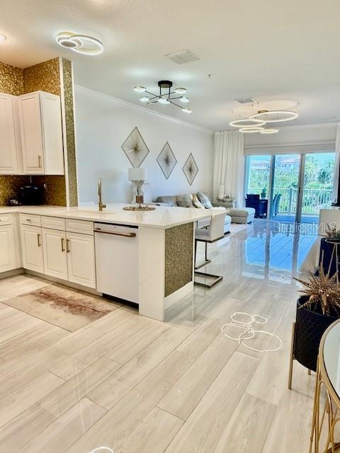 Image 4 of 62 For 200 Cinnamon Beach Way 123