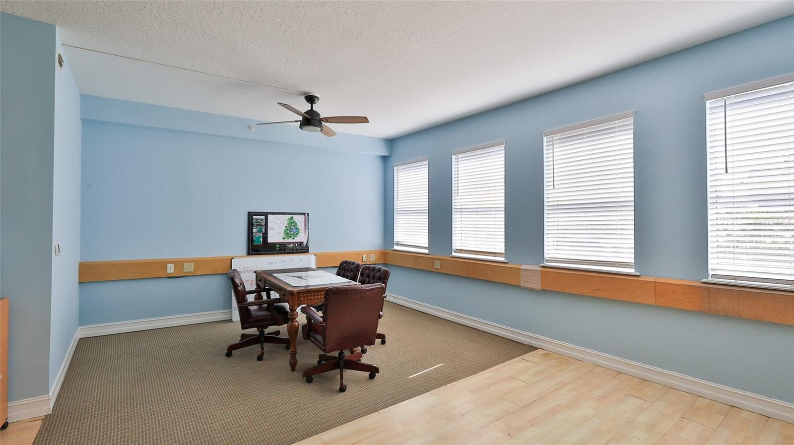 Image 11 of 31 For 60 Palm Harbor Pkwy  000