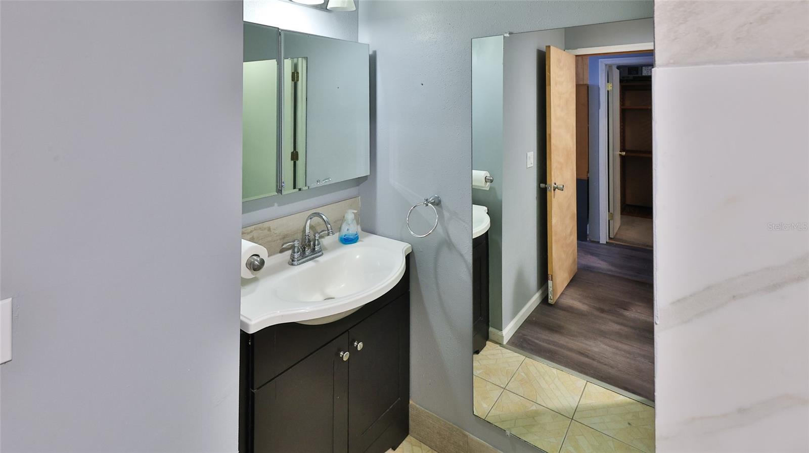 Image 21 of 31 For 60 Palm Harbor Pkwy  000