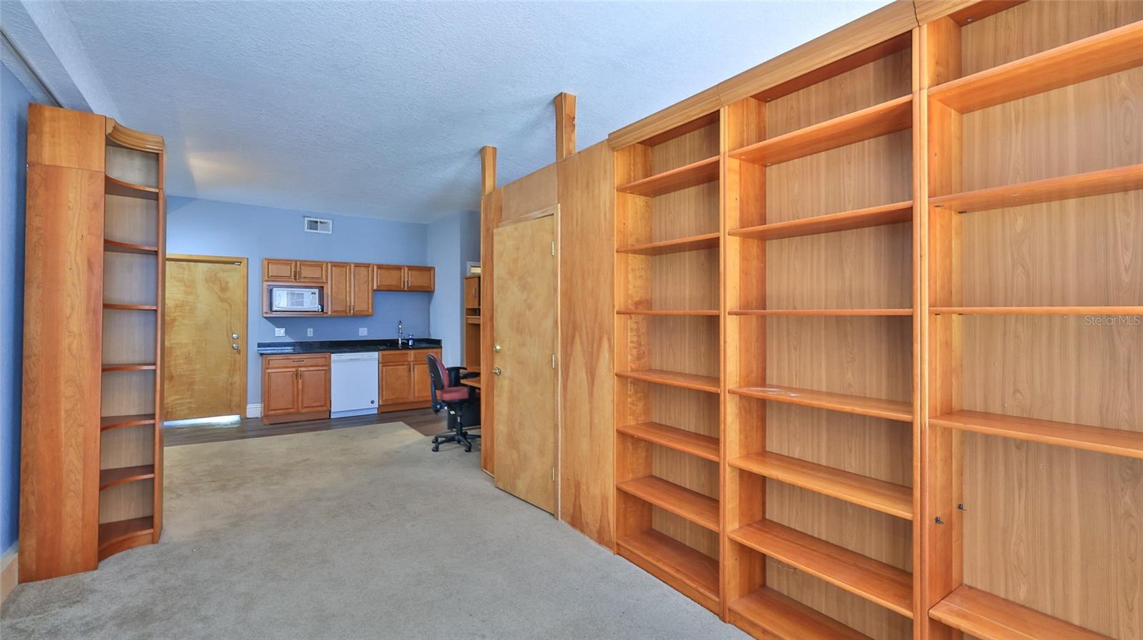 Image 25 of 31 For 60 Palm Harbor Pkwy  000