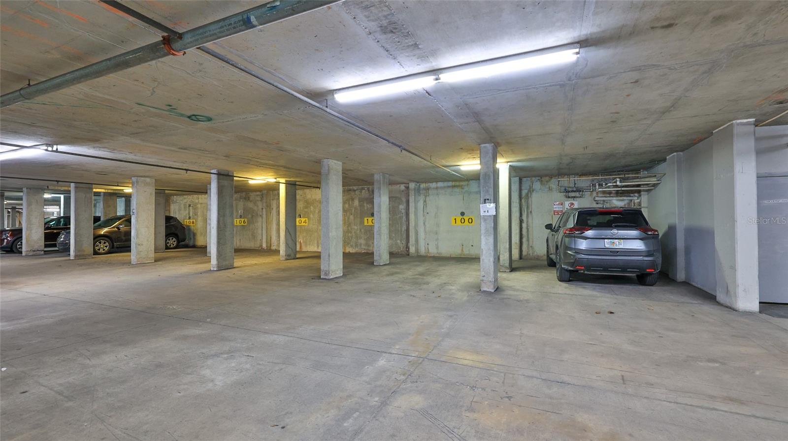 Image 8 of 31 For 60 Palm Harbor Pkwy  000