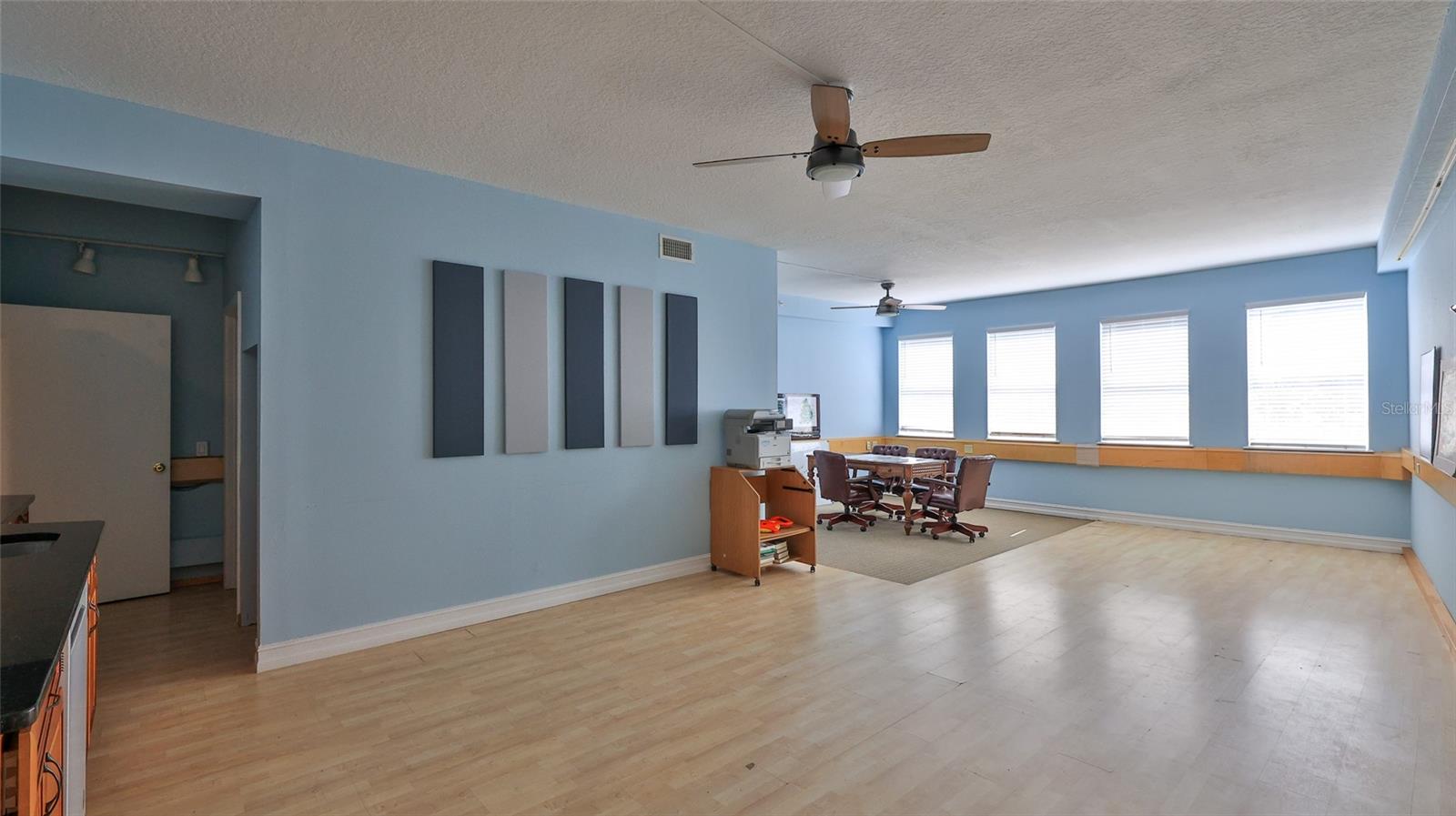 Image 9 of 31 For 60 Palm Harbor Pkwy  000