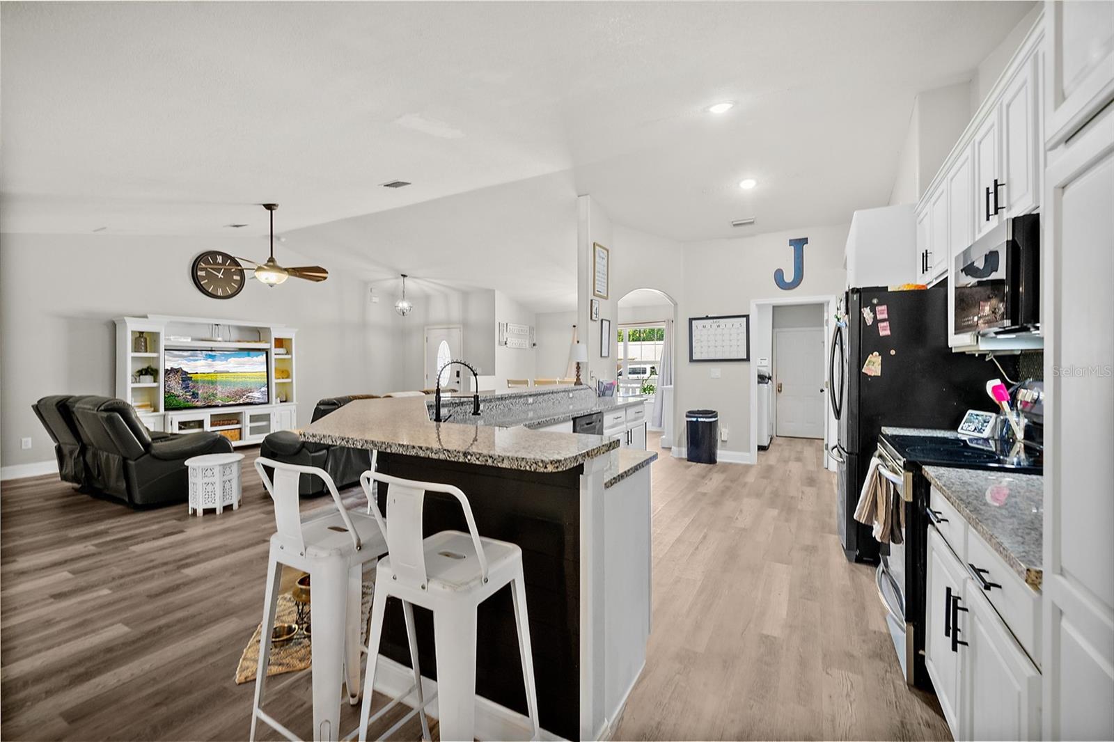 Image 11 of 42 For 659 Aleida Drive