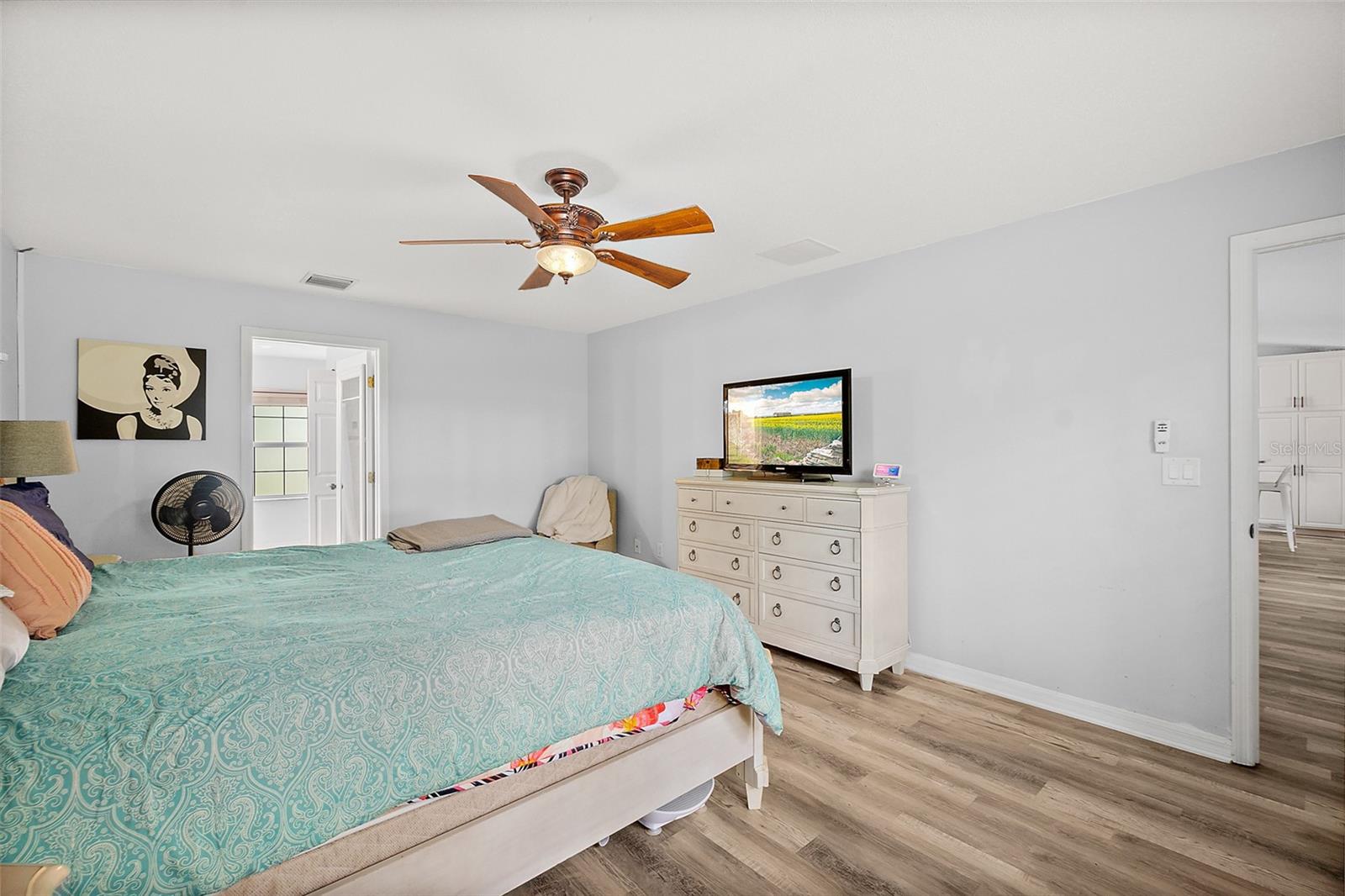 Image 21 of 42 For 659 Aleida Drive
