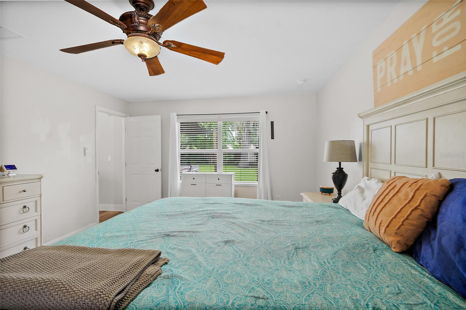 Image 22 of 42 For 659 Aleida Drive