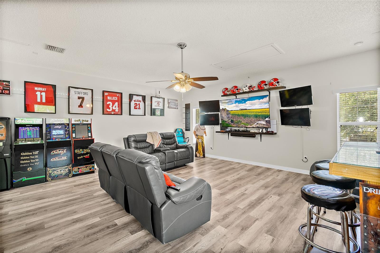 Image 33 of 42 For 659 Aleida Drive