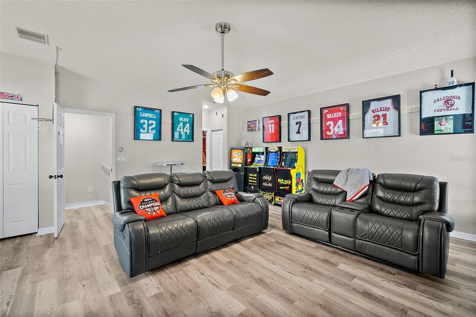 Image 34 of 42 For 659 Aleida Drive