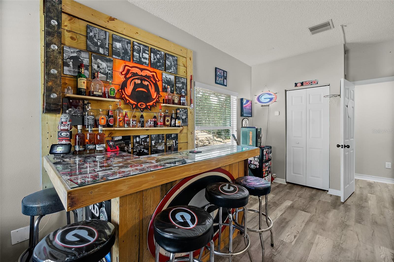 Image 36 of 42 For 659 Aleida Drive
