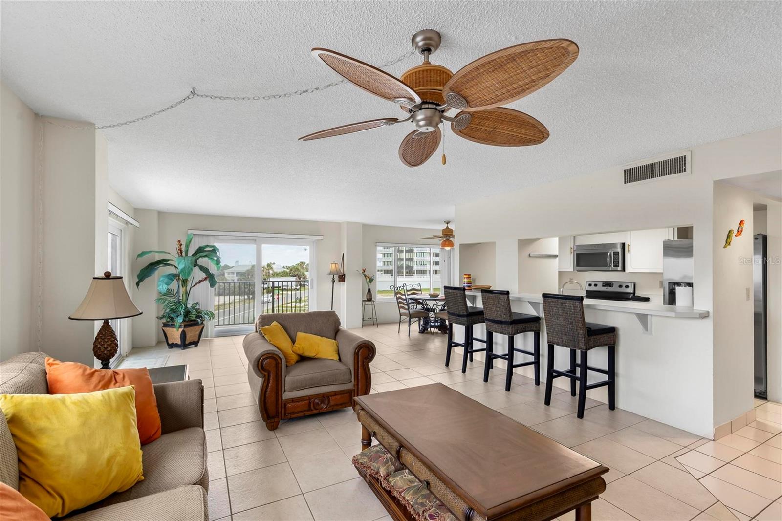 Image 11 of 53 For 3600 Ocean Shore Boulevard 222