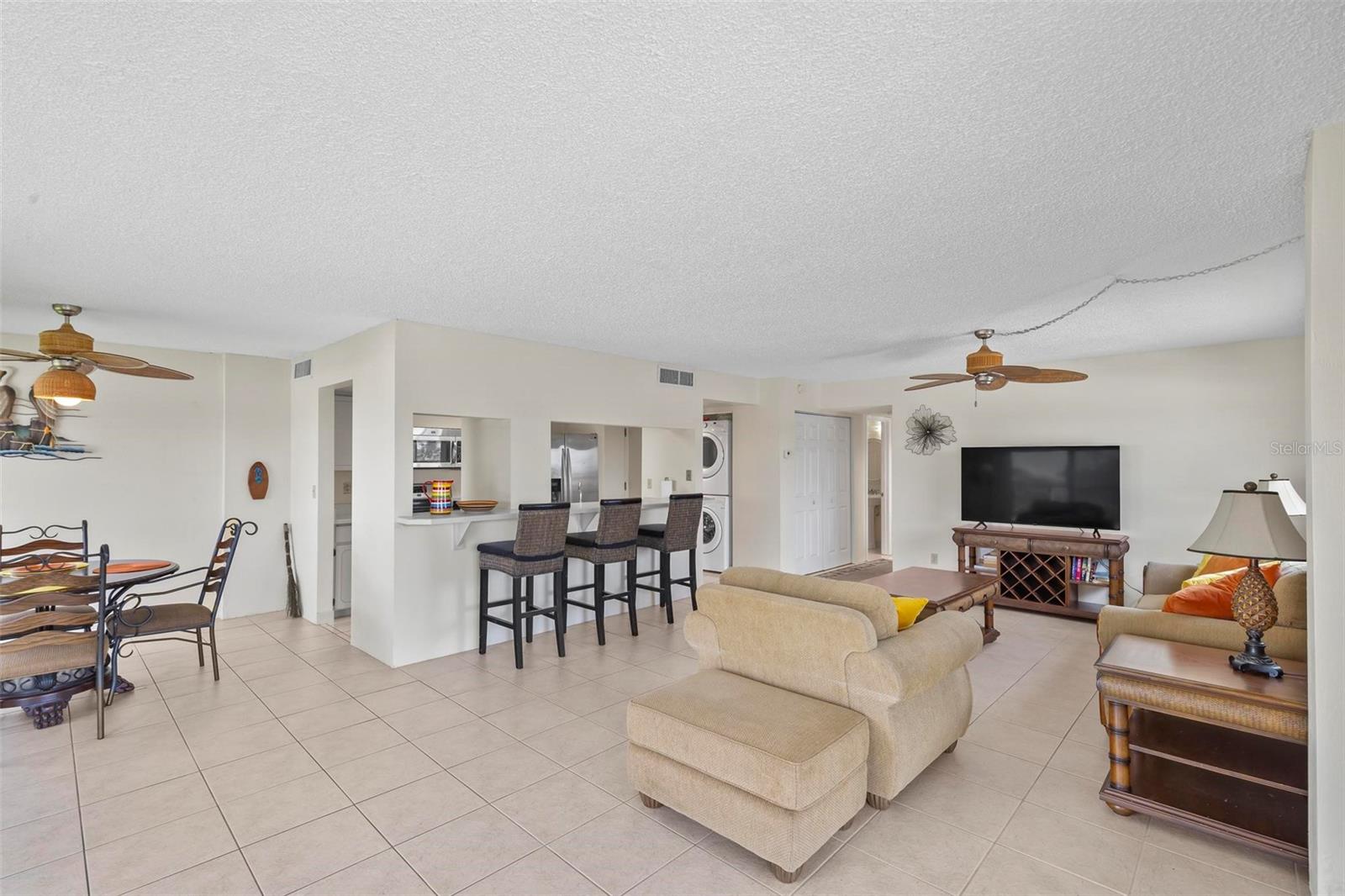Image 15 of 53 For 3600 Ocean Shore Boulevard 222