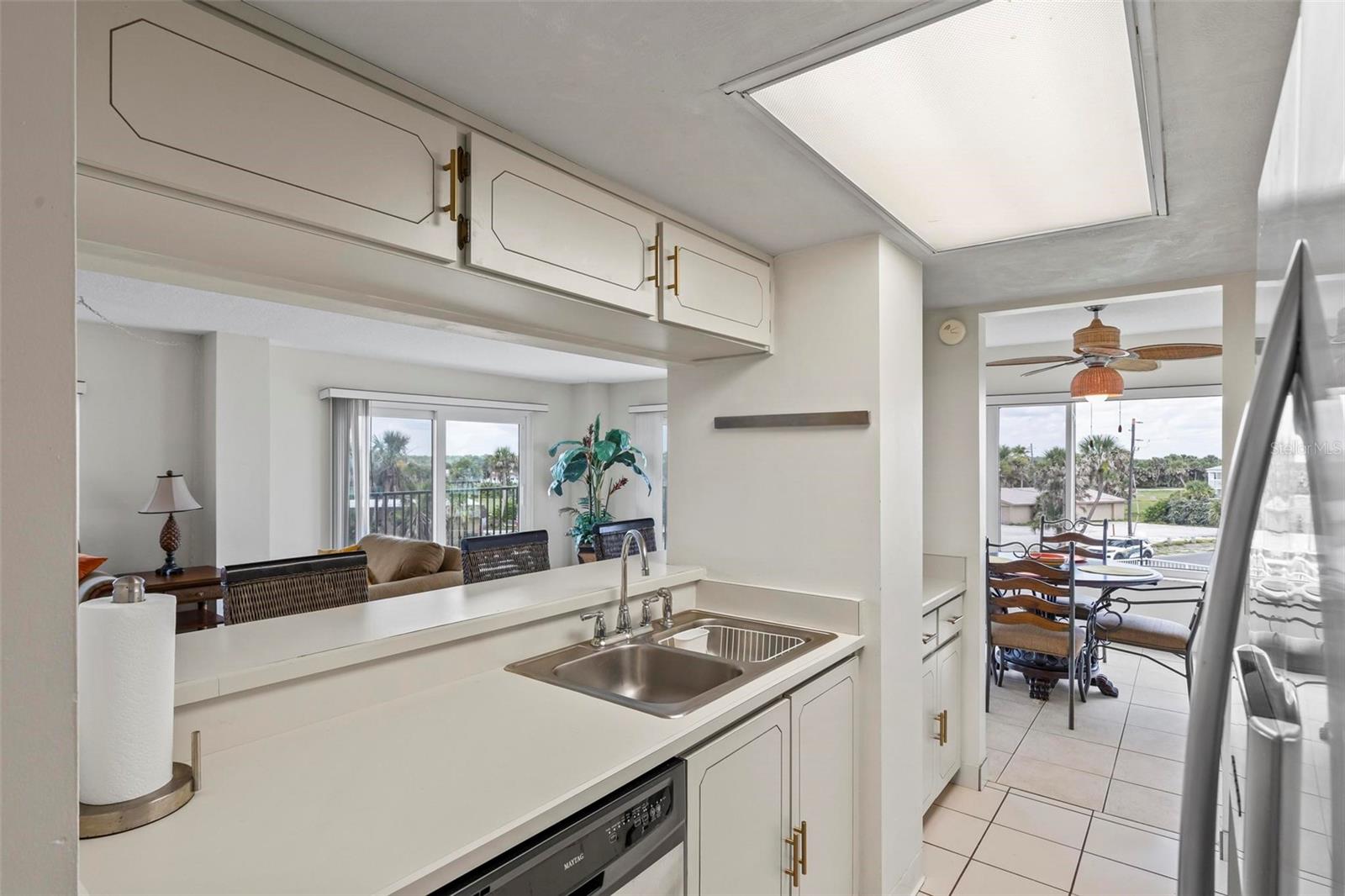 Image 21 of 53 For 3600 Ocean Shore Boulevard 222