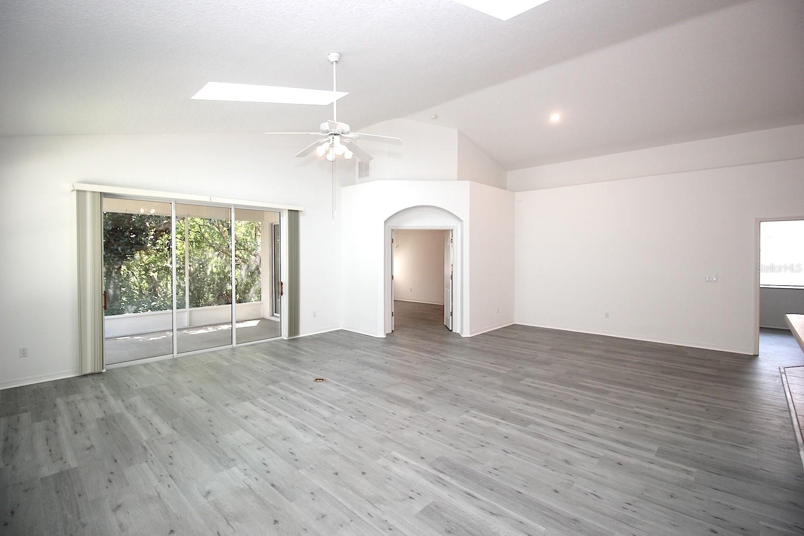 Image 11 of 55 For 84 Waterside Parkway
