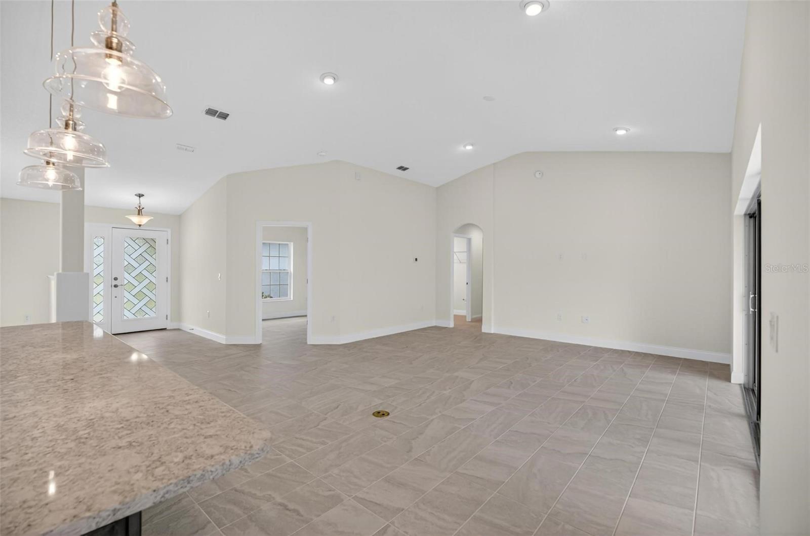 Image 13 of 58 For 11 Riverdale Lane