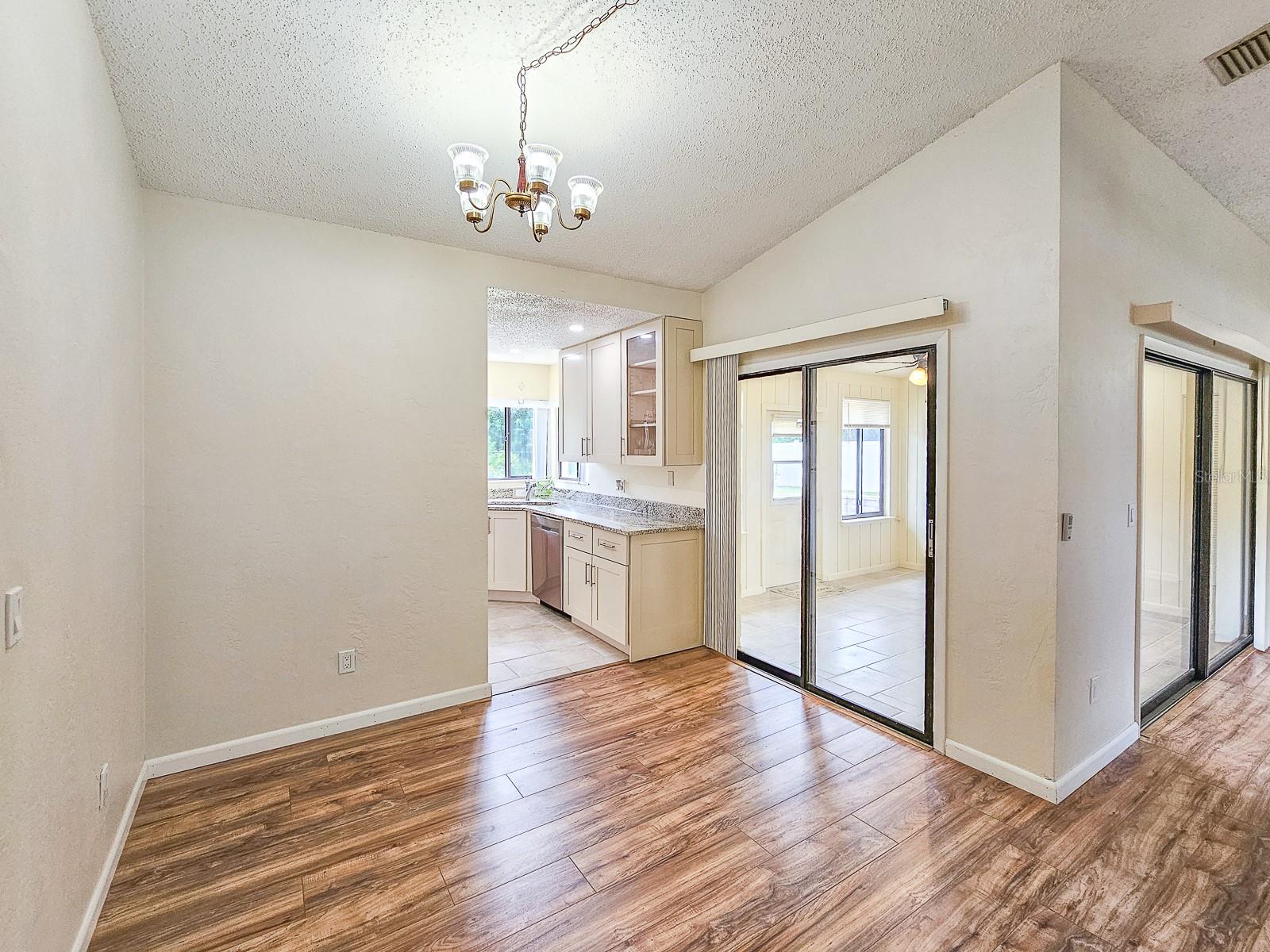 Image 11 of 41 For 22 Blairsville Drive