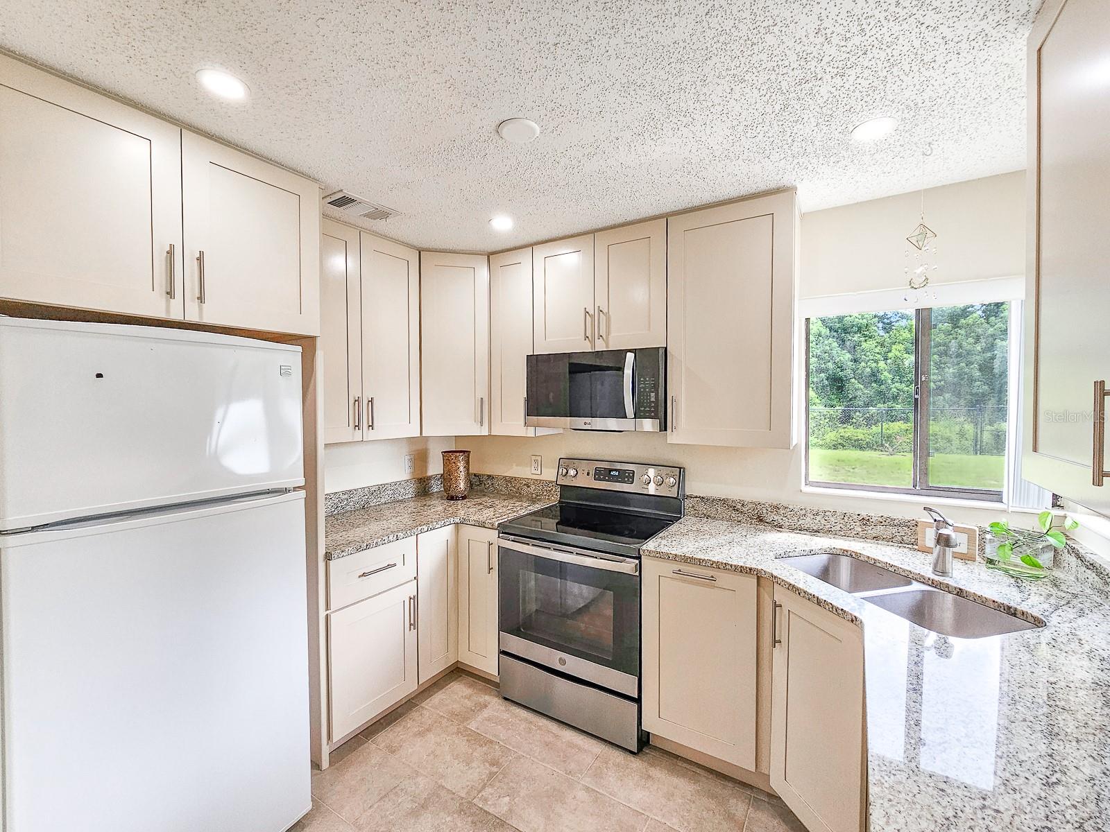 Image 12 of 41 For 22 Blairsville Drive