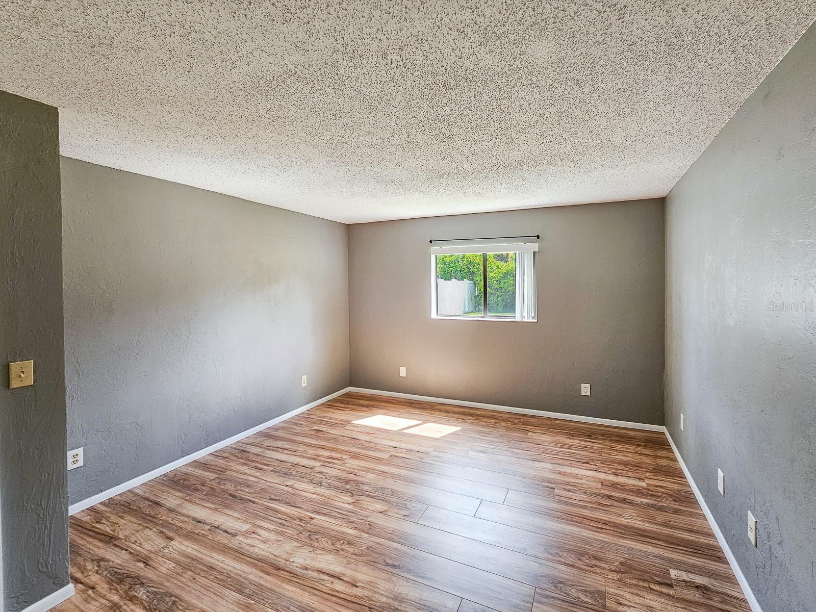 Image 16 of 41 For 22 Blairsville Drive