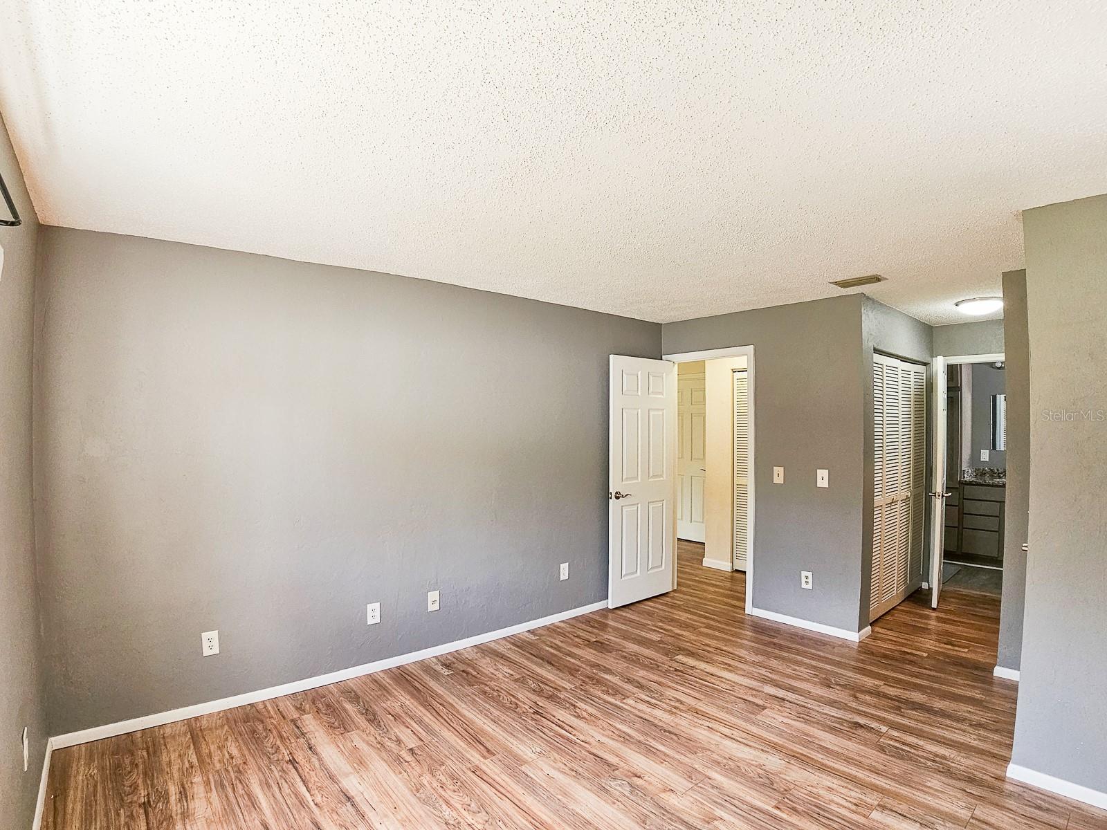 Image 19 of 41 For 22 Blairsville Drive