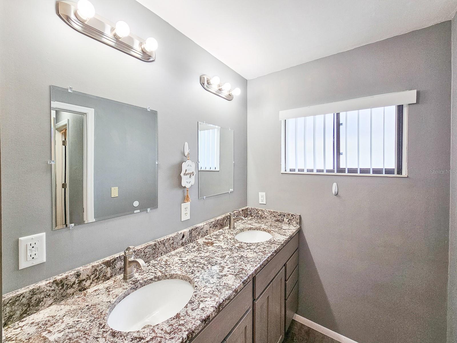 Image 22 of 41 For 22 Blairsville Drive